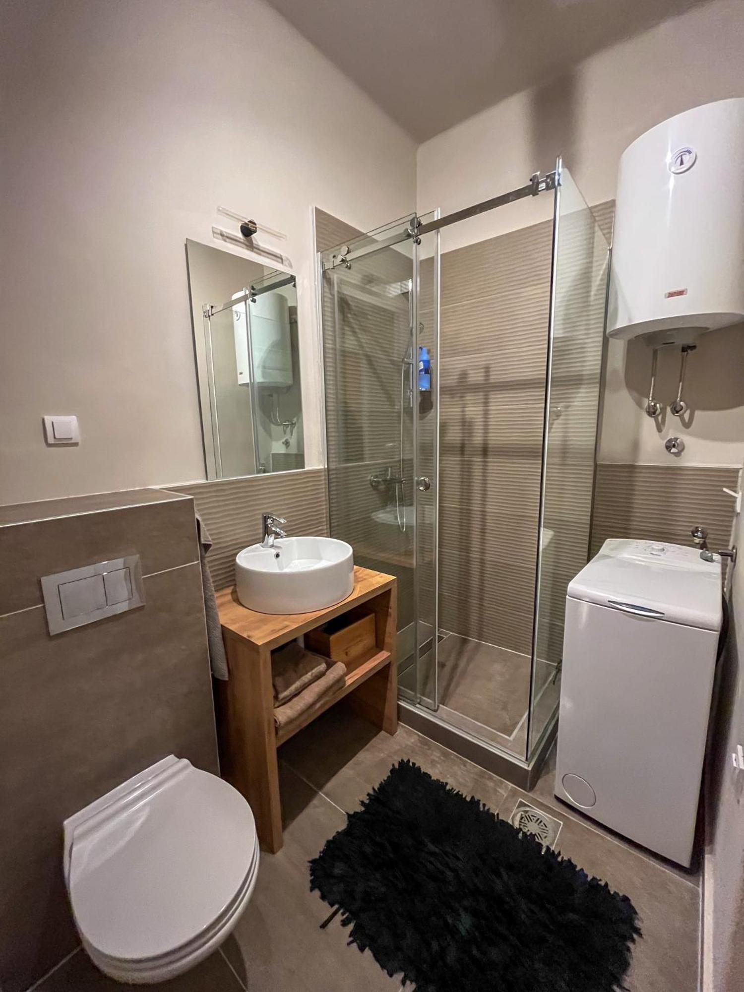Two Bedroom Apartment Near Slavija Square Belgrade Exterior photo