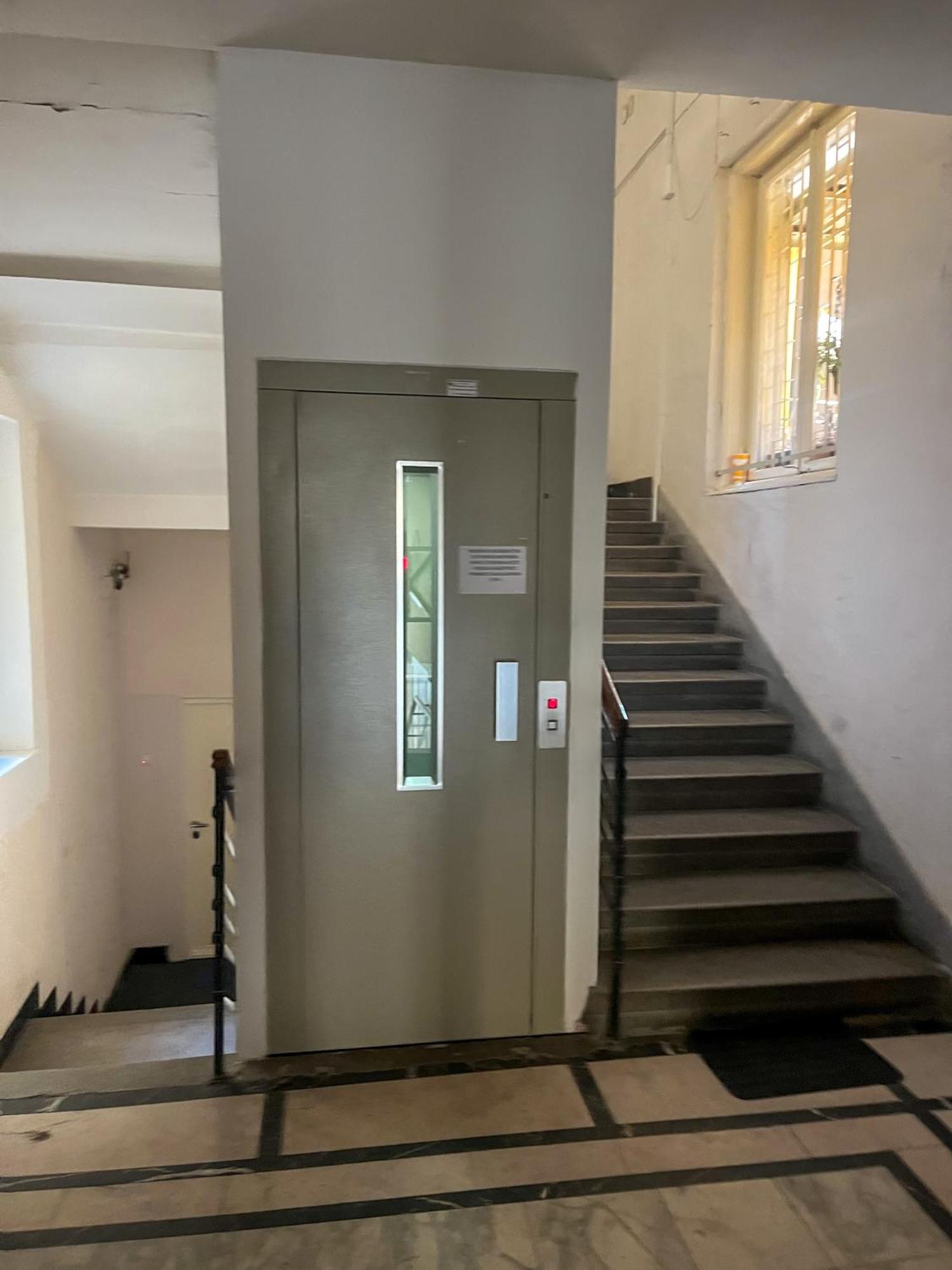 Two Bedroom Apartment Near Slavija Square Belgrade Exterior photo